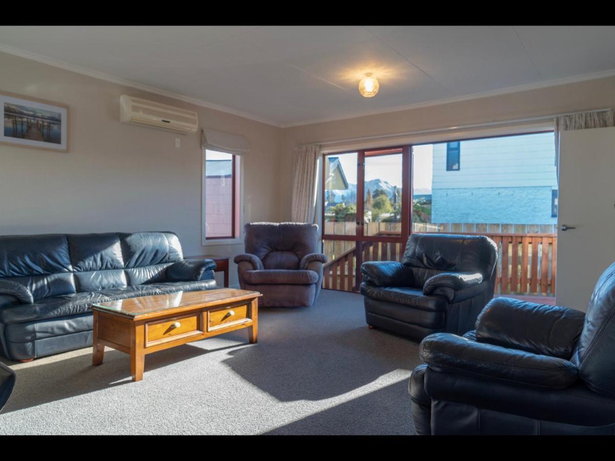 Te Anau Holiday Home - Free Wifi - Free Bikes & Kayaks - Short Walk To Lake & Town - Top Views Exterior foto